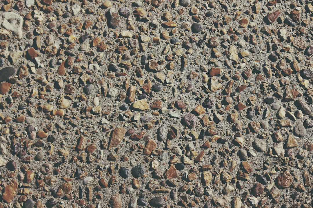 découvrez les principes essentiels du design de mélange de béton pour optimiser la résistance, la durabilité et la qualité de vos constructions.