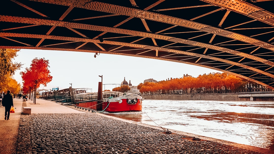découvrez rhône heritage, votre source d'expertise pour la valorisation du patrimoine culturel et naturel de la région du rhône. explorez notre engagement pour la préservation et la promotion des richesses locales.